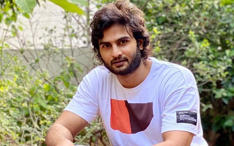 “Sudheer Babu: From Shuttlecock to Spotlight – The Journey of an Indian Actor”