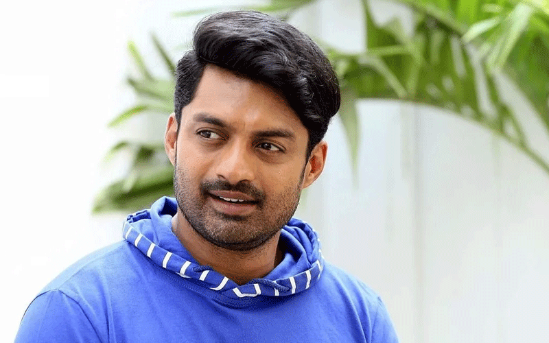 Rising Star of Tollywood: The Biography of Nandamuri Kalyan Ram